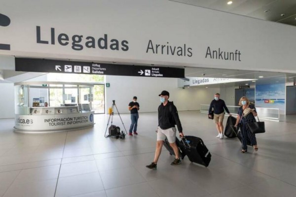 Corvera despega en 2022: el aeropuerto multiplica por 13 los pasajeros a la espera de Semana Santa