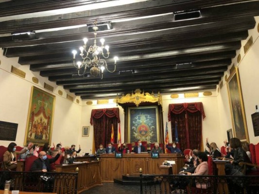 Los bienes de los ediles de Elche en 2022: quien más tiene, Alberdi (Vox) con casi un millón, quien menos... el alcalde