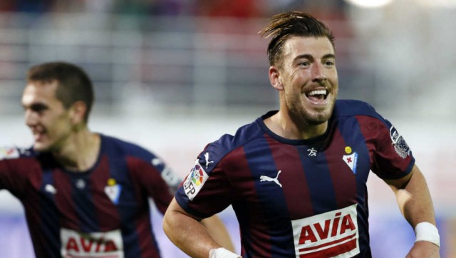  El Eibar gana al Deportivo en la vuelta de Gaizka Garitano a Ipurúa