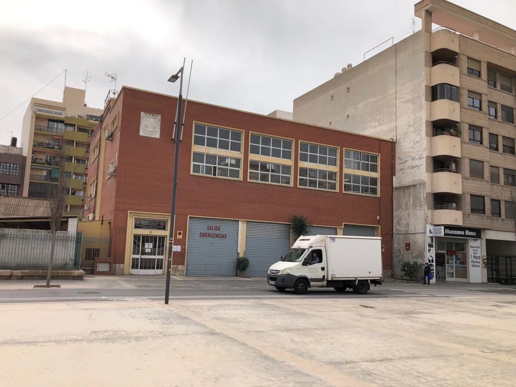 El edificio del Parque de Bomberos de la calle Italia, sede del Centro de Inteligencia sobre el Agua en uno de los Territorios Futura promovidos por el Ayuntamiento. - 