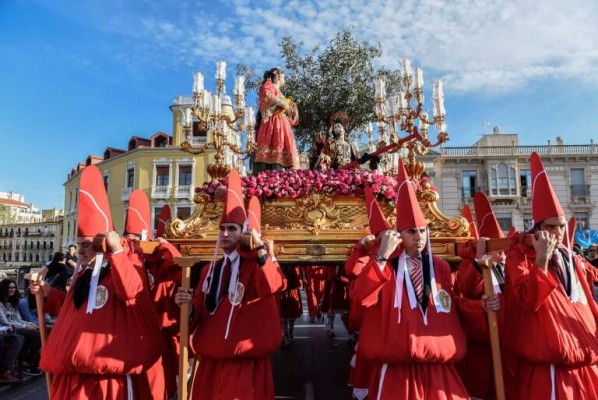 Así serán las procesiones de Murcia en su regreso: volverán los caramelos y nazarenos con mascarilla 