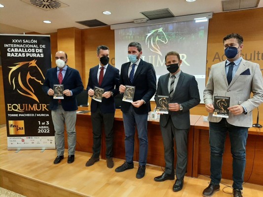 La Región cuenta con más de 2.200 explotaciones equinas: la mitad son de pura raza española