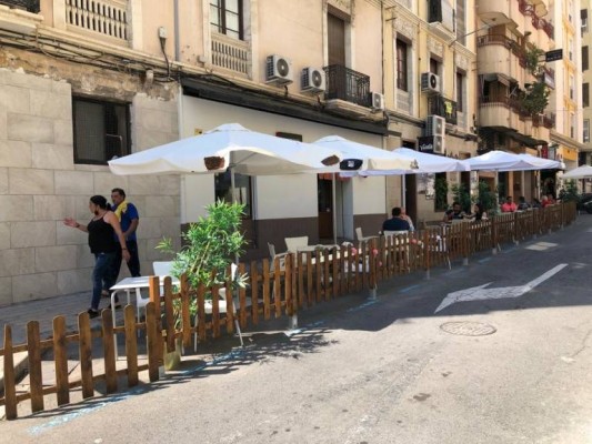 Alicante medita opciones sobre otra prórroga a los permisos especiales para las terrazas hosteleras