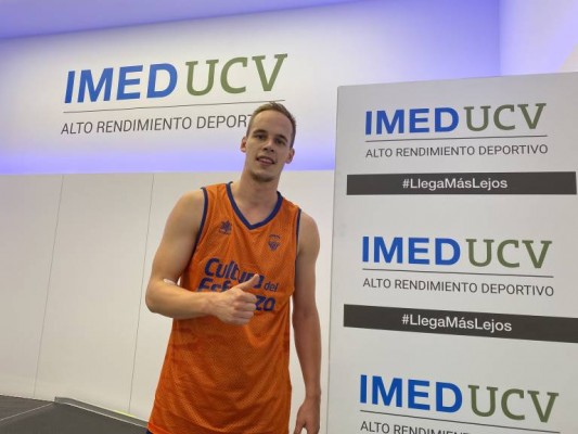 El Valencia Basket analiza el mercado en busca de un jugador que sólo podría usar en ACB
