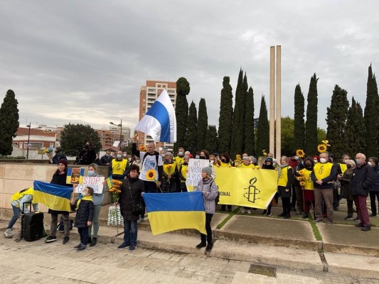 Una concentración en València exige el fin de la invasión de Rusia a Ucrania