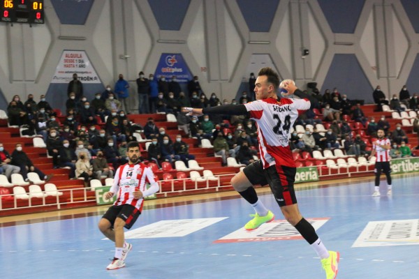 El Fertiberia vuelve a mostrar su mejor cara ganando al Zarautz