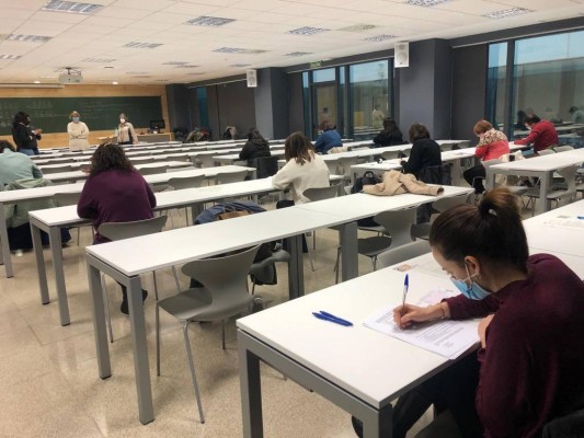 Los primeros 839 opositores de las plazas de empleo público se examinan este fin de semana