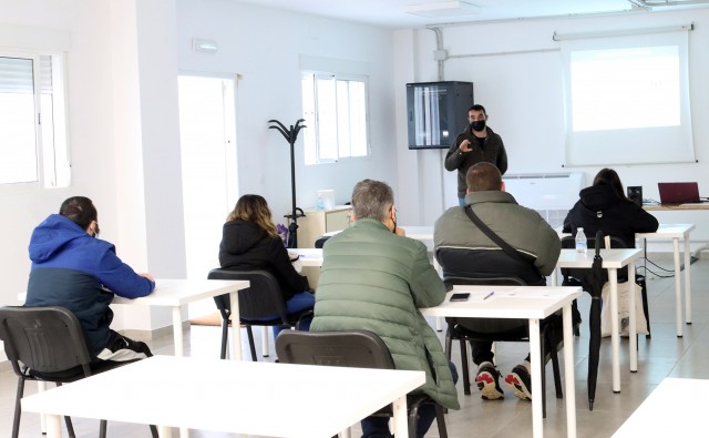 Onda lanza una nueva línea de ayudas para fomentar la contratación en empresas locales