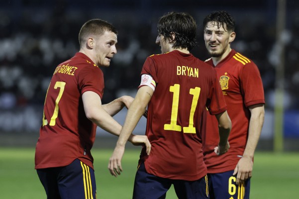 Bryan Gil marca y asiste en la exhibición de la Sub 21 hacia el Europeo