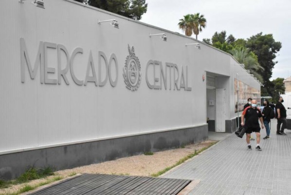 El bipartito de Elche encarga a Pimesa la definición de la actuación para consolidar el mercado provisional