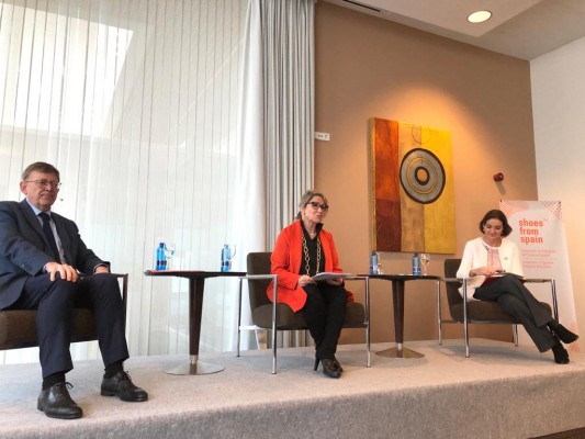 Puig anima al calzado a acometer su reindustrialización y modernización con los fondos europeos 