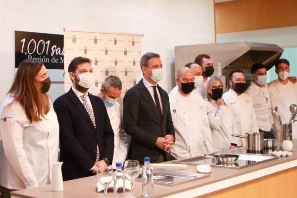 Más de 30 cocineros de la Región desembarcarán en Madrid Fusión, en un estand con forma de parral de madera 
