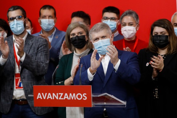Operación remontada: Vélez se lanza a por 50.000 votantes del PSOE desmotivados en la Región