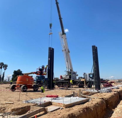 El gran sector comercial junto a Carrefour en Elche: apertura de Conforama, Norauto y Foster's este año