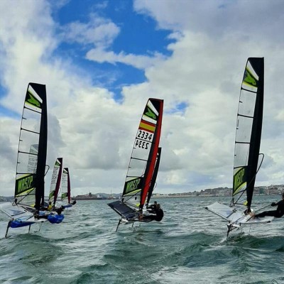Los Alcázares acoge los Juegos Europeos de barcos ligeros con foil