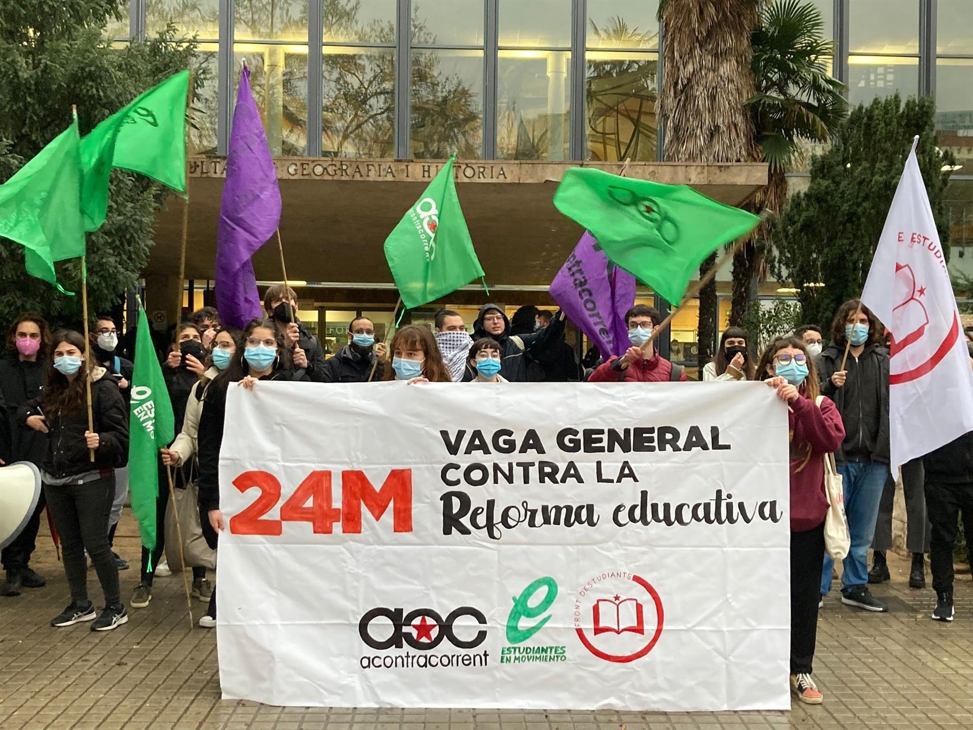 Los universitarios valencianos protestan contra las reformas educativas