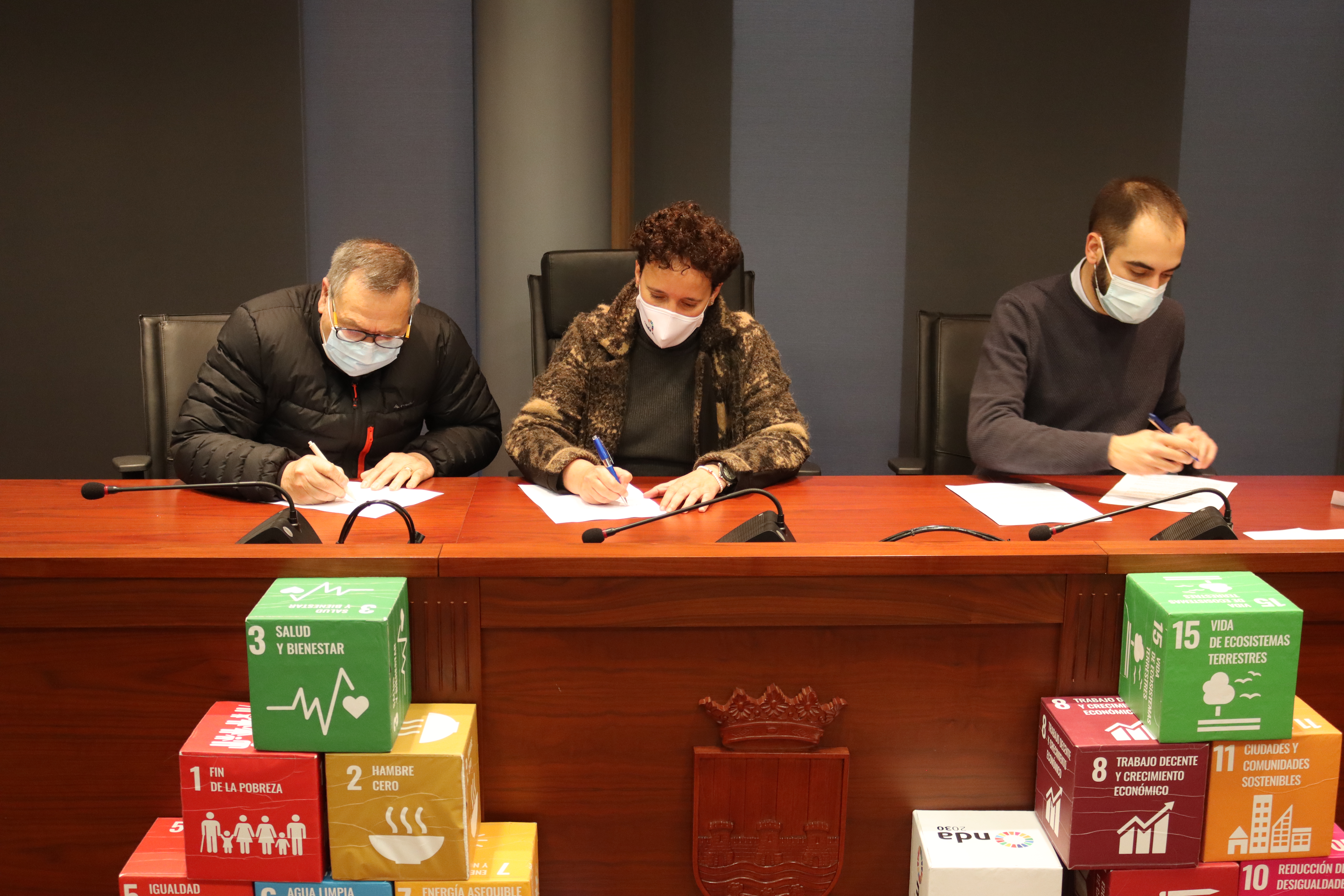 Onda firma convenios por valor de 325.000 euros con los clubes deportivos municipales 