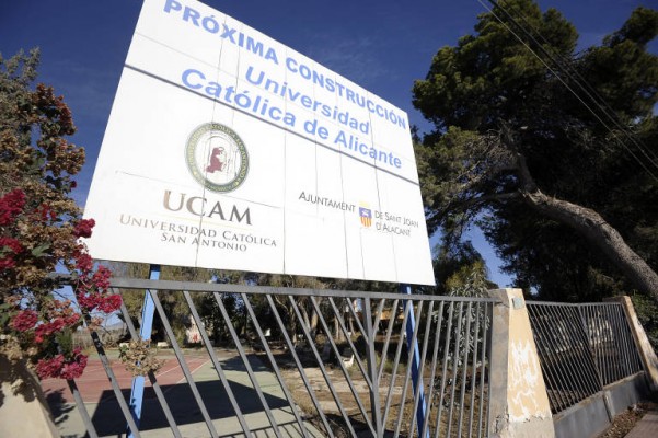 Sant Joan paga 57.500 euros por gastos financieros de la fallida Universidad Católica