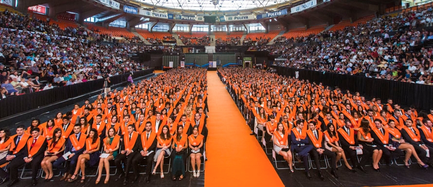 La Facultat d'Economia de la UV celebra el Encuentro 25 Aniversario de la promoción 1985/1990 y anteriores

