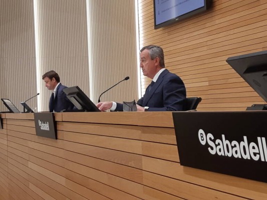 El Banco Sabadell no prevé un escenario de estanflación, aunque preocupa Ucrania