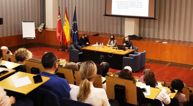 La Región lanza la aplicación 'Delfos' para impulsar el expediente electrónico