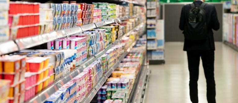 Mercadona niega que esté regulando precios por el paro del transporte 