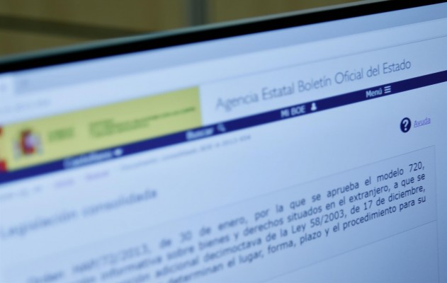 El PSOE pacta con el PDeCAT que el Gobierno asuma la traducción del BOE a las lenguas cooficiales
