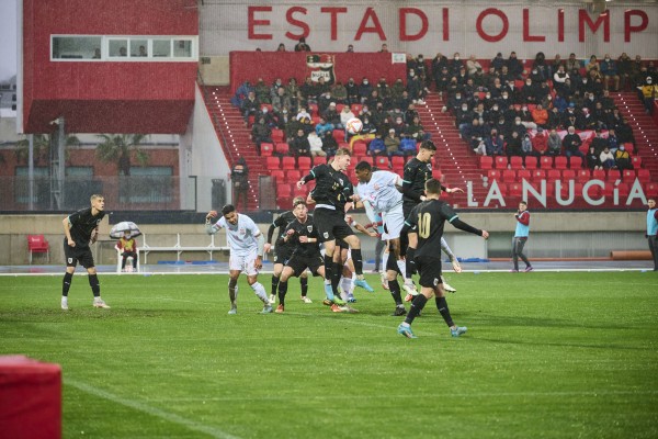 Amargo empate de España en La Nucía
