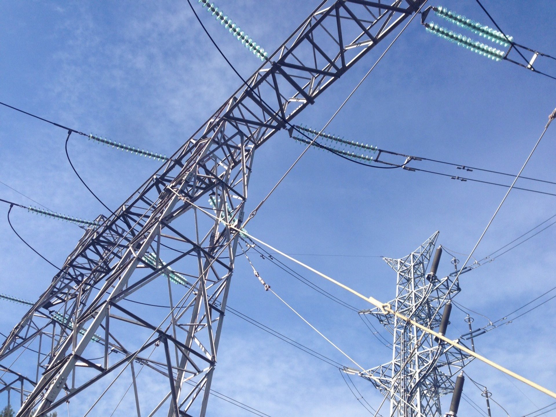 Bruselas ofrece limitar los precios en el mercado mayorista de la electricidad
