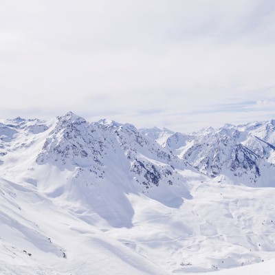 Grand-Tourmalet y Luz-Ardiden son las estaciones que acumulan más nieve en el Pirineo francés 