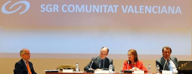 La SGR consigue la firma de 30 entidades financieras para la reestructuración de su deuda bancaria