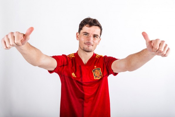 La selección regresa con Raya y Guillamón como caras nuevas 