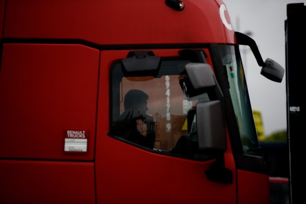 Ahora me gasto 1.500 euros más al mes en combustible. Somos más pobres que antes