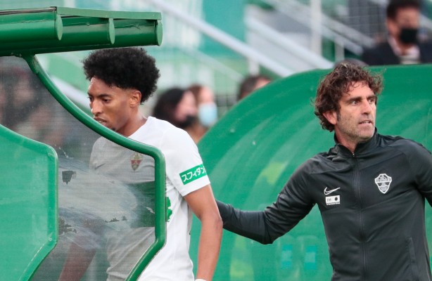 El Elche prueba con el 