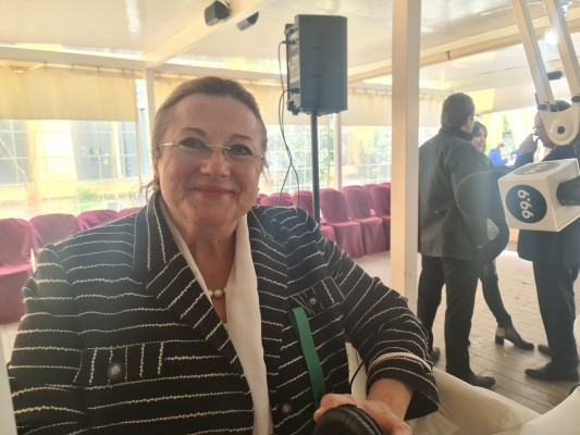 Lola Guillamón: 