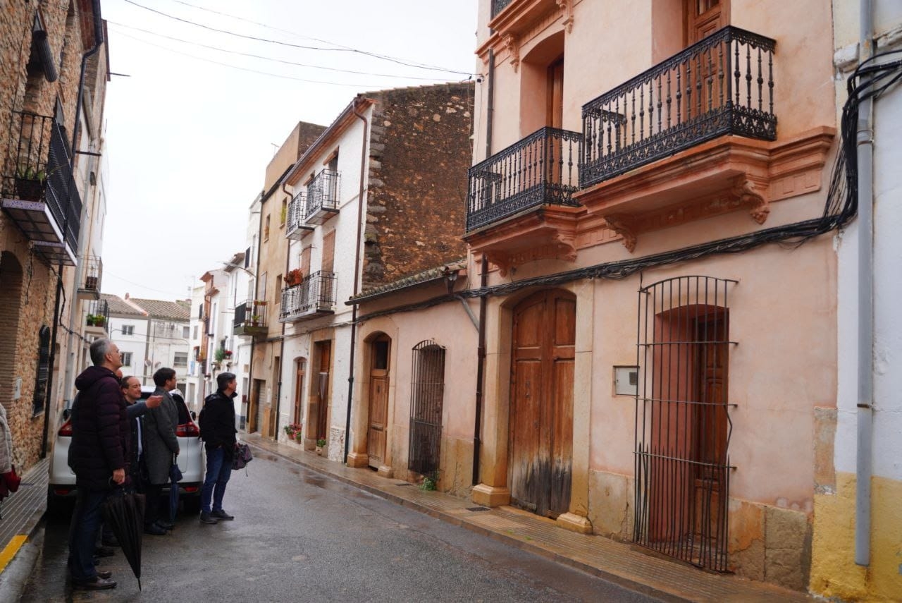 La Generalitat y Benlloc invierten 250.000 € para rehabilitar viviendas y reurbanizar espacios