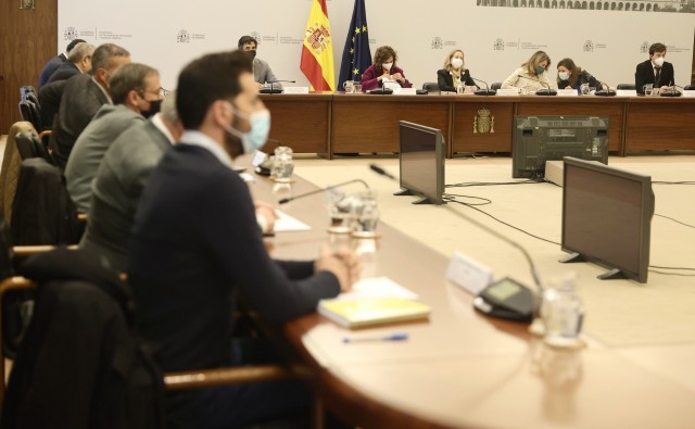 El Gobierno ofrece a los transportistas 500 millones en ayudas directas