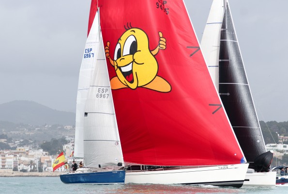 La emblemática regata organizada por el CN Moraira para este miércoles 23 de marzo, se pospone por meteorología al 20 de abril
