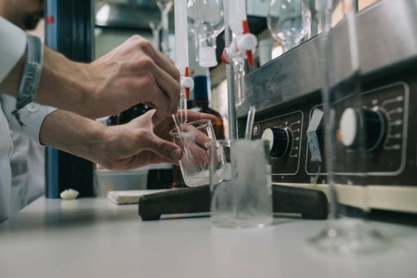 El sector químico de la Comunitat Valenciana sufre una subida en sus materias primas
