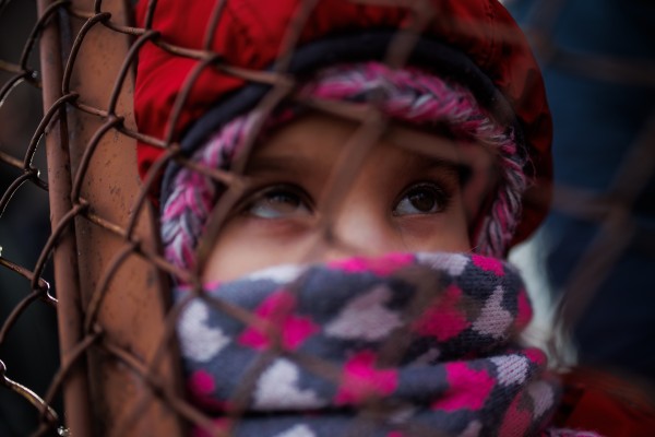 Los voluntarios de CaixaBank trasladan a los primeros 200 refugiados de Ucrania a España