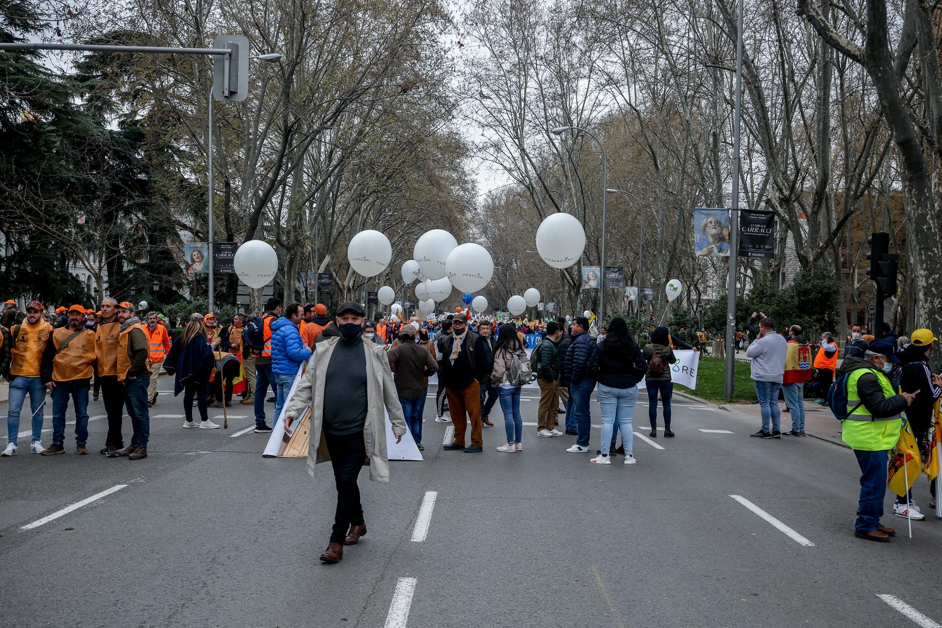 Miles de agricultores se manifiestan en Madrid para reivindicar un futuro para el mundo rural