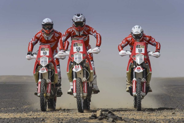 Himoinsa Racing Team presenta a sus cinco pilotos para el Dakar 2016
