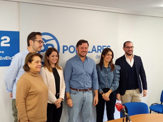 Pablo Ruz presenta su 'nuevo' PP para Elche: sin siglas y solo con una edil en el núcleo duro directivo