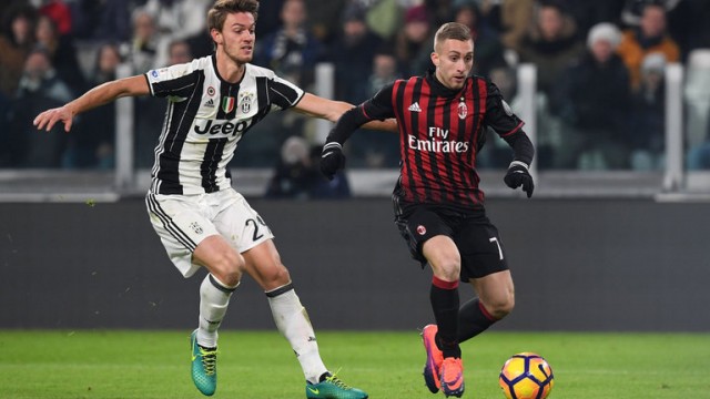 Deulofeu y Ocampos, claves en el Milan tras la baja Bonaventura y venta Niang