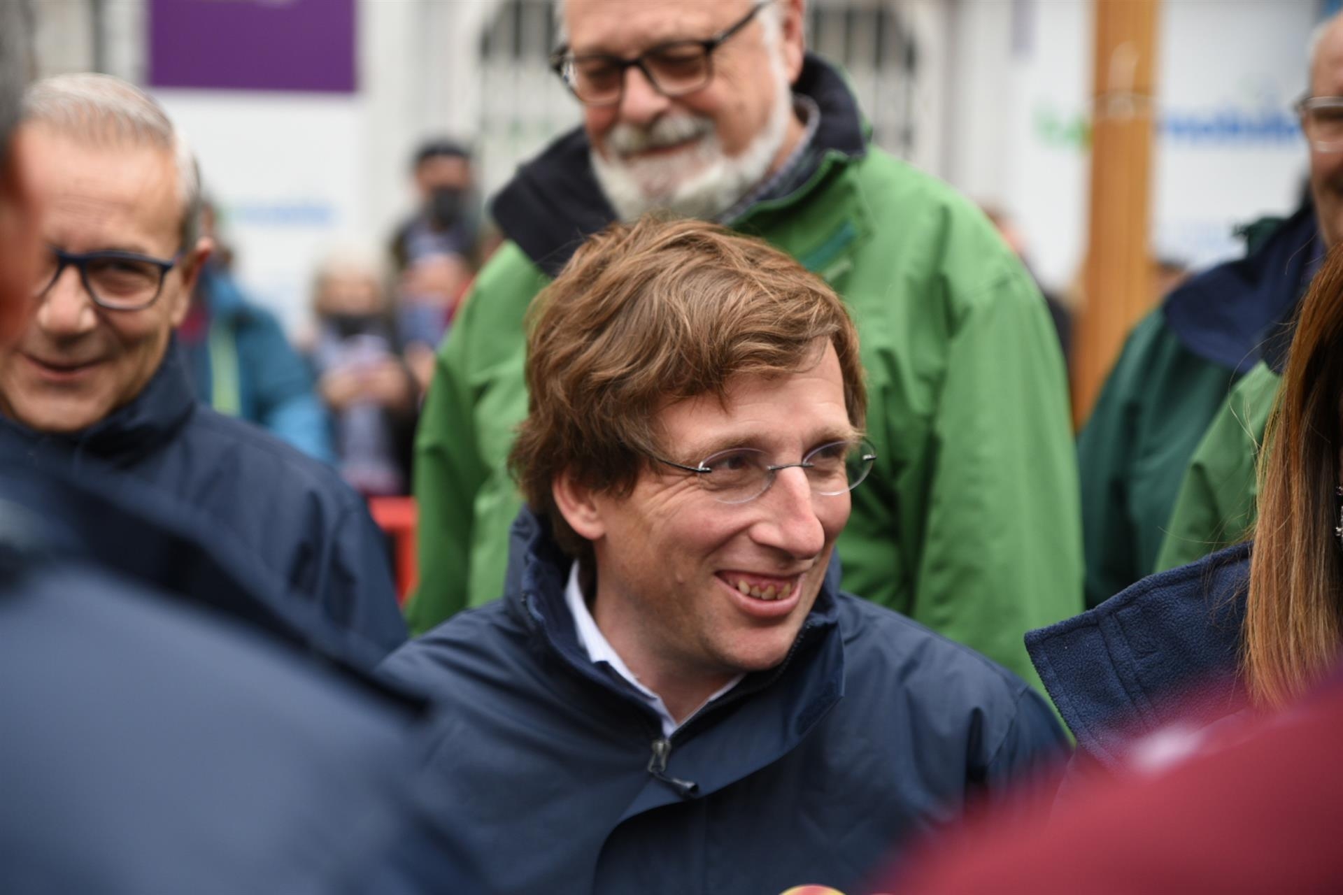 Almeida critica al Gobierno por 