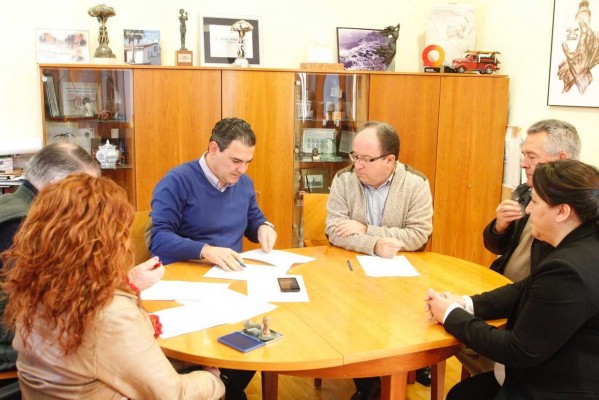 La Universidad de Alicante realizará un estudio sobre l'Alfàs del Pi como destino saludable
