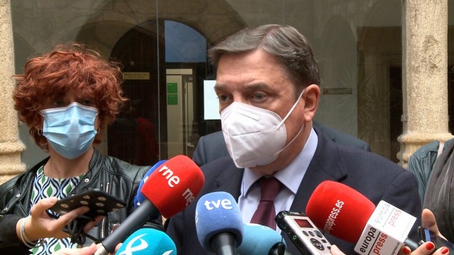 Luis Planas advierte a los piquetes de que impedir la distribución de alimentos es un acto 