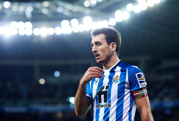 Mikel Oyarzabal se rompe el ligamento cruzado anterior de la rodilla izquierda y dice adiós a la temporada

