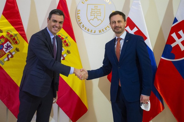 Sánchez llama a desacoplar el precio del gas y electricidad porque va contra el bienestar de ciudadanos