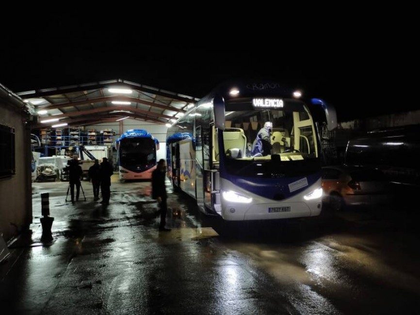 Autobús con refugiados camino a Valencia. Foto: VP  - 